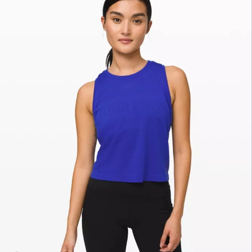 Lululemon Breeze By Muscle Crop Tank blue size 4